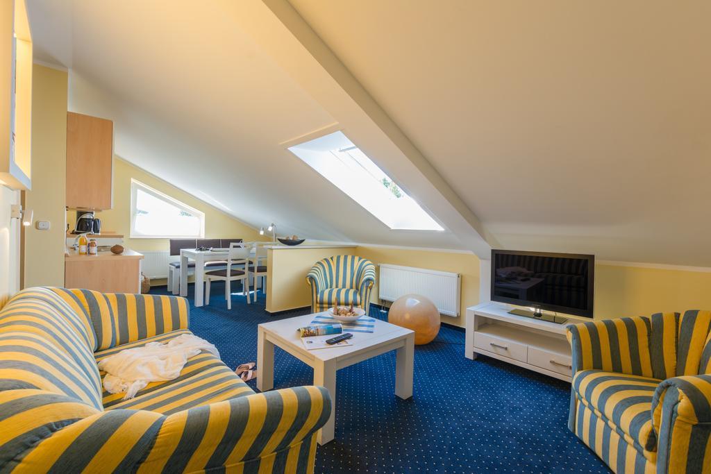 Haffidyll Garni Hotel Rerik Ngoại thất bức ảnh