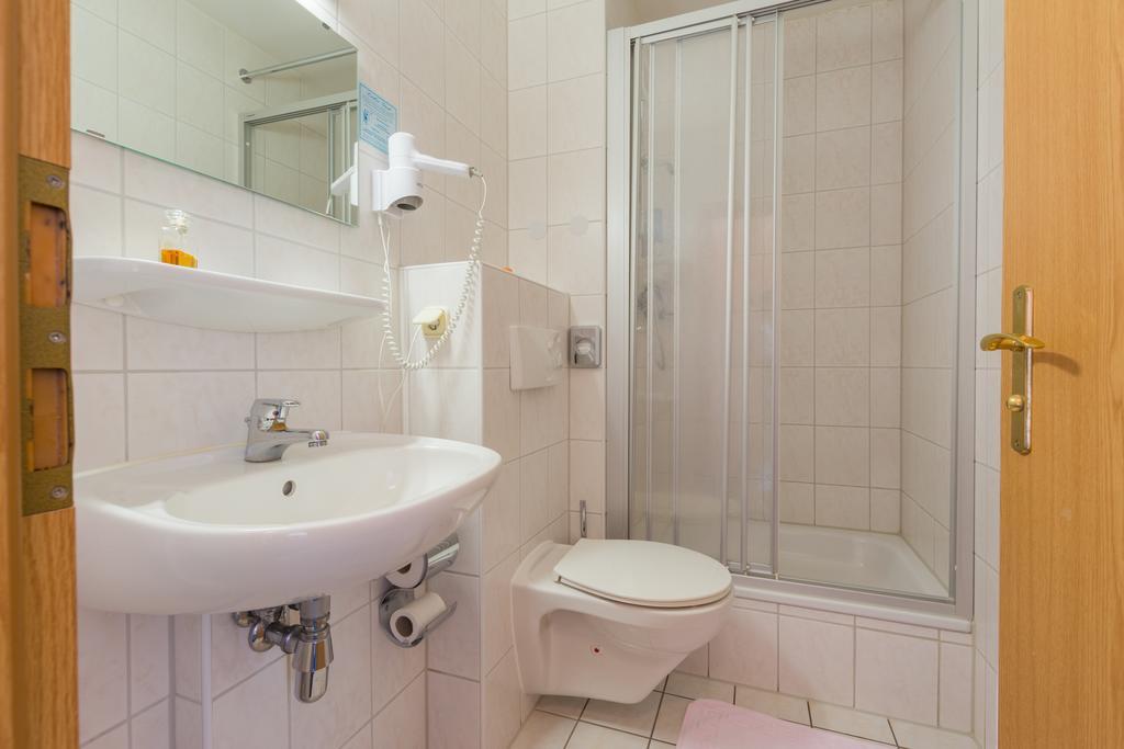 Haffidyll Garni Hotel Rerik Ngoại thất bức ảnh